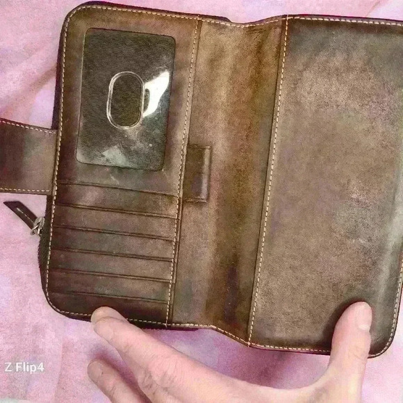 DONNEY AND  BOURKE wallet - Picture 4 of 6